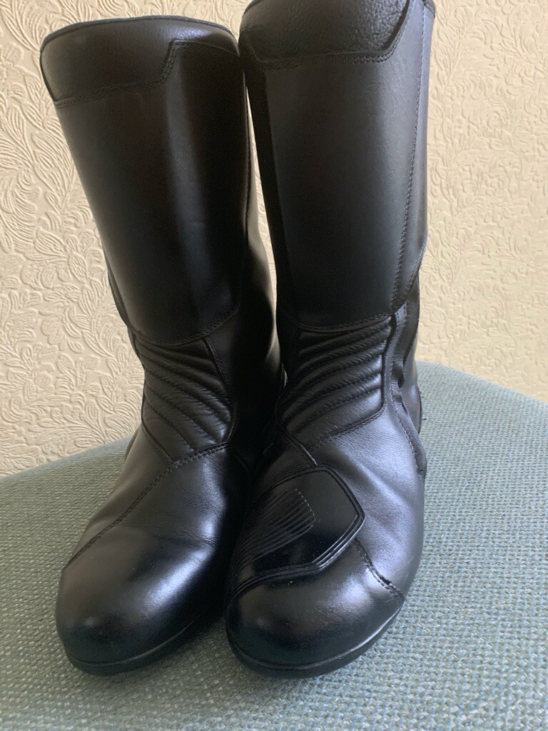 bmw pro touring boots
